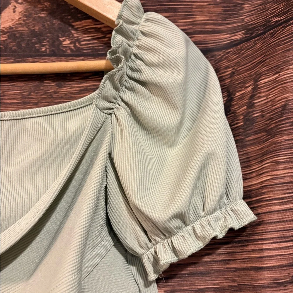 SHEIN Puff Sleeve Crop Top - Light Gray - Picture 11 of 12